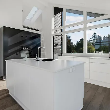 3 Bedroom Gorgeous In Prázdninový dům *